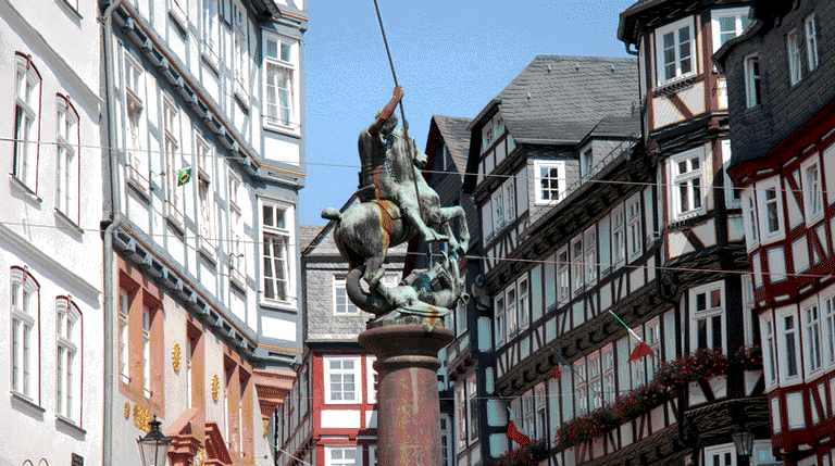 Detektei Einsatz in der Altstadt Marburg